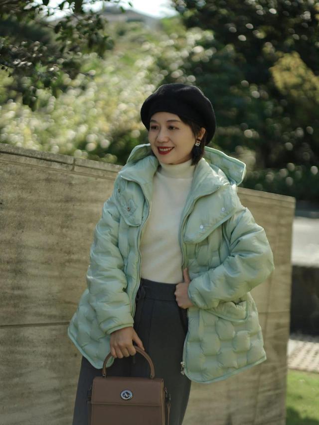 莫蘭迪色系羽絨服.jpg