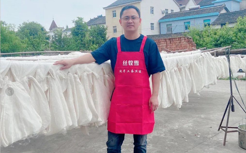 “棉花被”和“蠶絲被”哪個(gè)好？事關(guān)家人健康！可惜很少有人知道...
